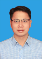 潘明章 照片