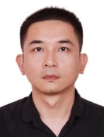 熊伟 照片