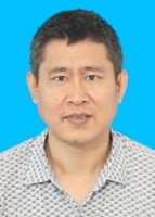杨华 照片