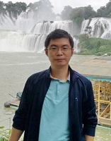 杨涛 照片