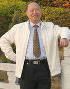阳国亮 照片