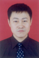 周东 照片