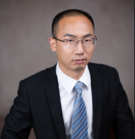 周俊 照片