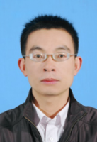 管仕平 照片