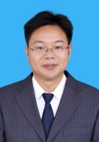 李明 照片
