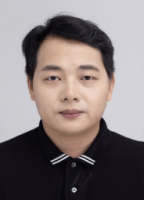 邓炜辉 照片
