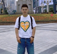 刘永强 照片
