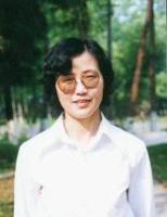 覃主元 照片