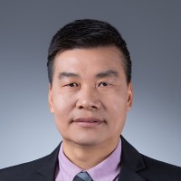 艾明要 照片