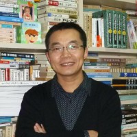 初晓波 照片