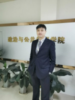 邬志野 照片