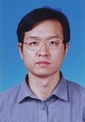 常鹏翱 照片