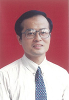 梁钢 照片