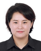 丁文雅 照片