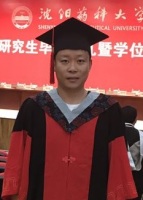 王刚 照片