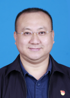 杨睿 照片