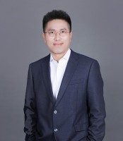陈伟 照片