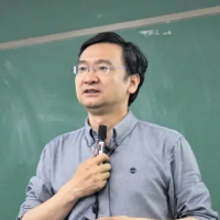 陈功 照片