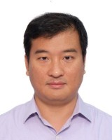 何正铭 照片