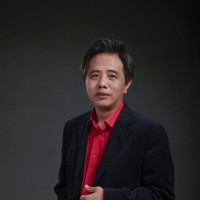 陈松岩 照片