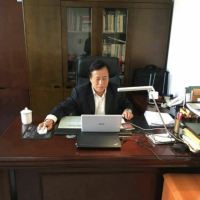 向伟明 照片