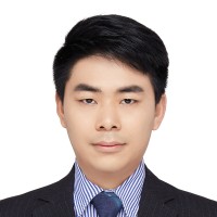 黄俊 照片