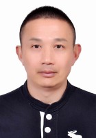 戴名辉 照片
