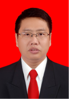 黄彦 照片