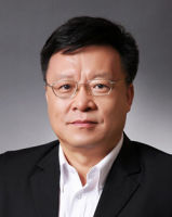 高文 照片