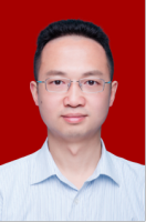 李亮 照片