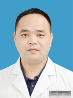 李君 照片