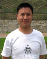 谭克理 照片