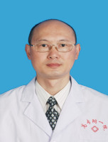 王清 照片