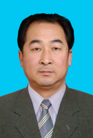 尹江 照片