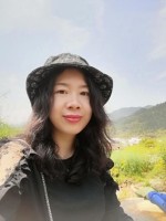 胡媛荣 照片
