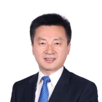 侯仰龙 照片
