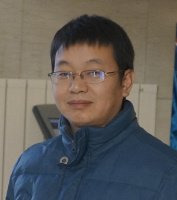 吉成均 照片