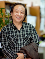 康辉 照片