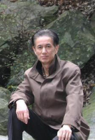 何晓明 照片