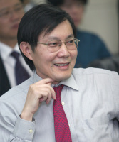 刘民权 照片
