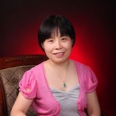刘琼 照片