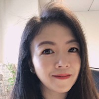 刘知 照片
