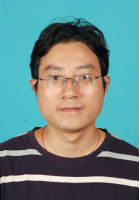 李明亮 照片