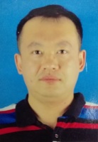郑一博 照片