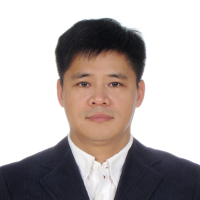 李伟平 照片