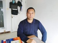 刘志凯 照片