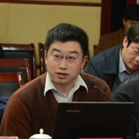 李新峰 照片