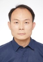 王刚 照片