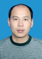 高健 照片
