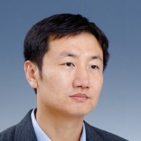 李霖 照片